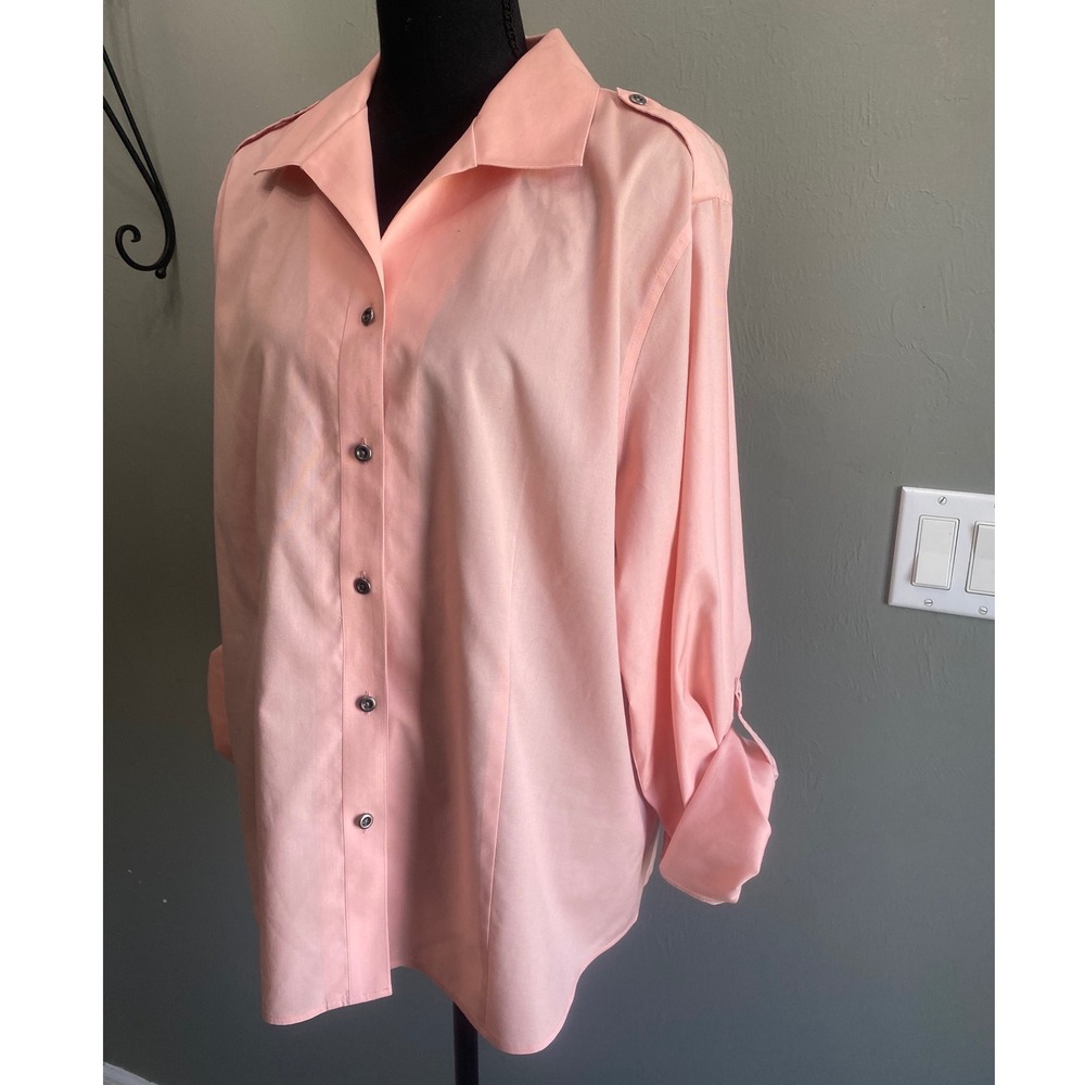 Chicos No Iron Peach Pink Button Down Shirt Roll Tab Sleeve Epaulette Size 3 XL - Picture 2 of 5